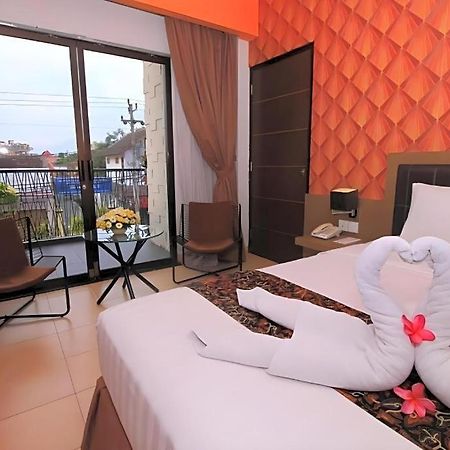 Grand Malioboro Yogyakarta Hotel Exterior photo