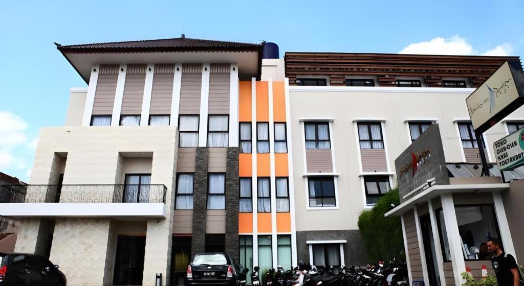 Grand Malioboro Yogyakarta Hotel Exterior photo